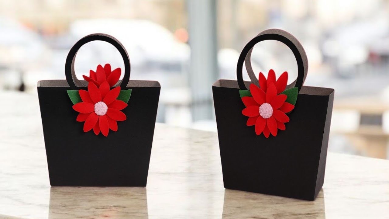 Dore Uko Wakora Envelope Yimpano Neza kandi Wifashishije Impapuro Zo Mu Rugo a Paper Gift Bag Easy