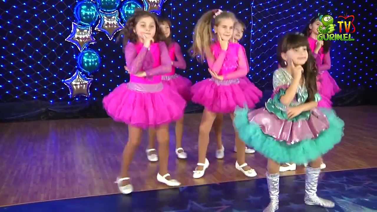 Daniela Derenov - Cine-i oare??? (Do-Re-Mi-Show)