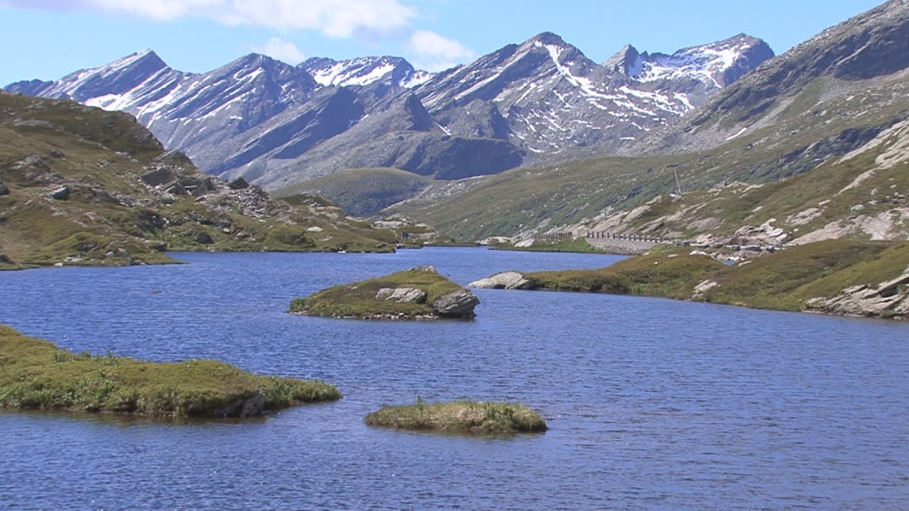 Une randonnée dans les Grisons Suisse. Avec ces Cols et ces merveilleux et splendide paysages