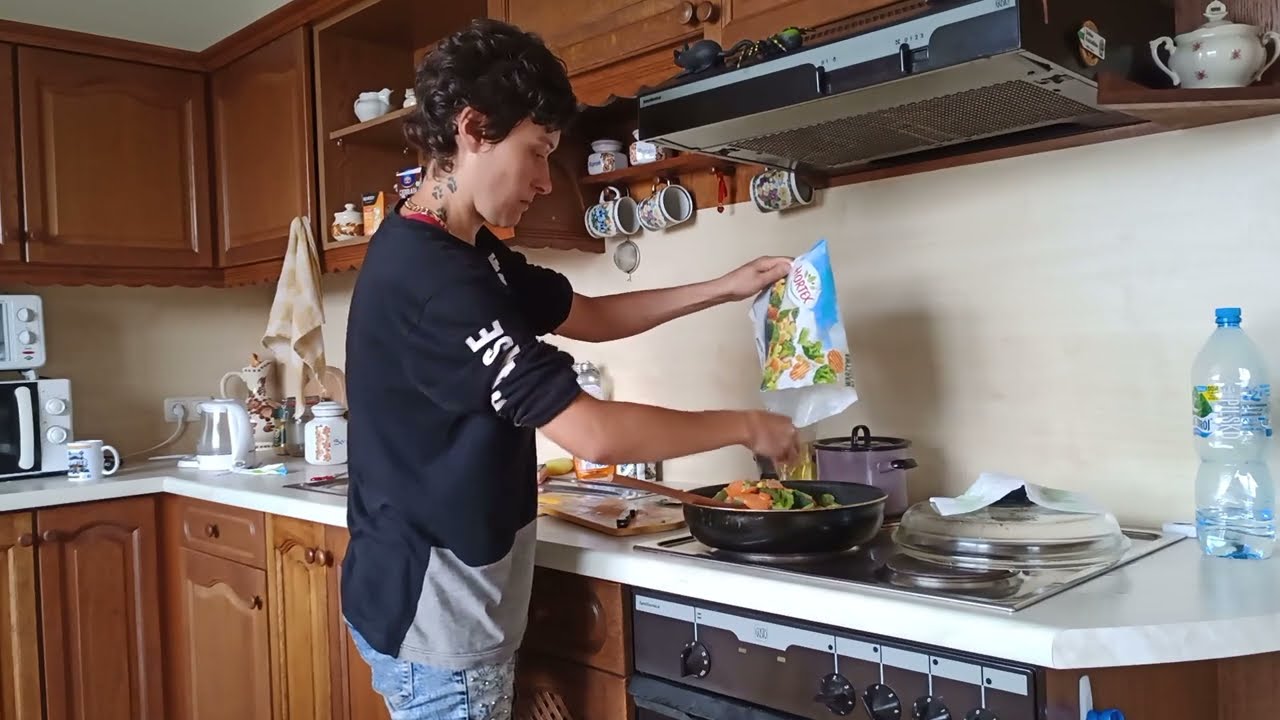 Karinka gotuje :) Kurczak z ryżem i warzywami .. Chłopaki do wzięcia