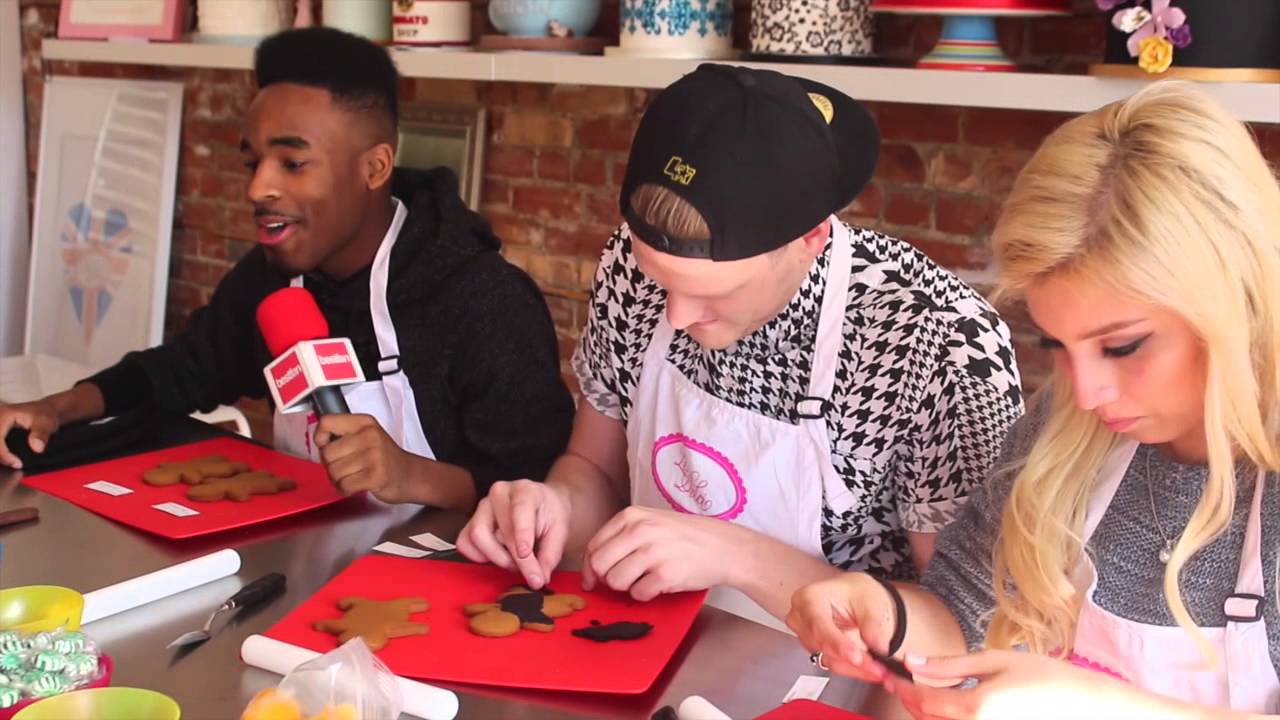 Pentatonix Holiday Special on BestFan