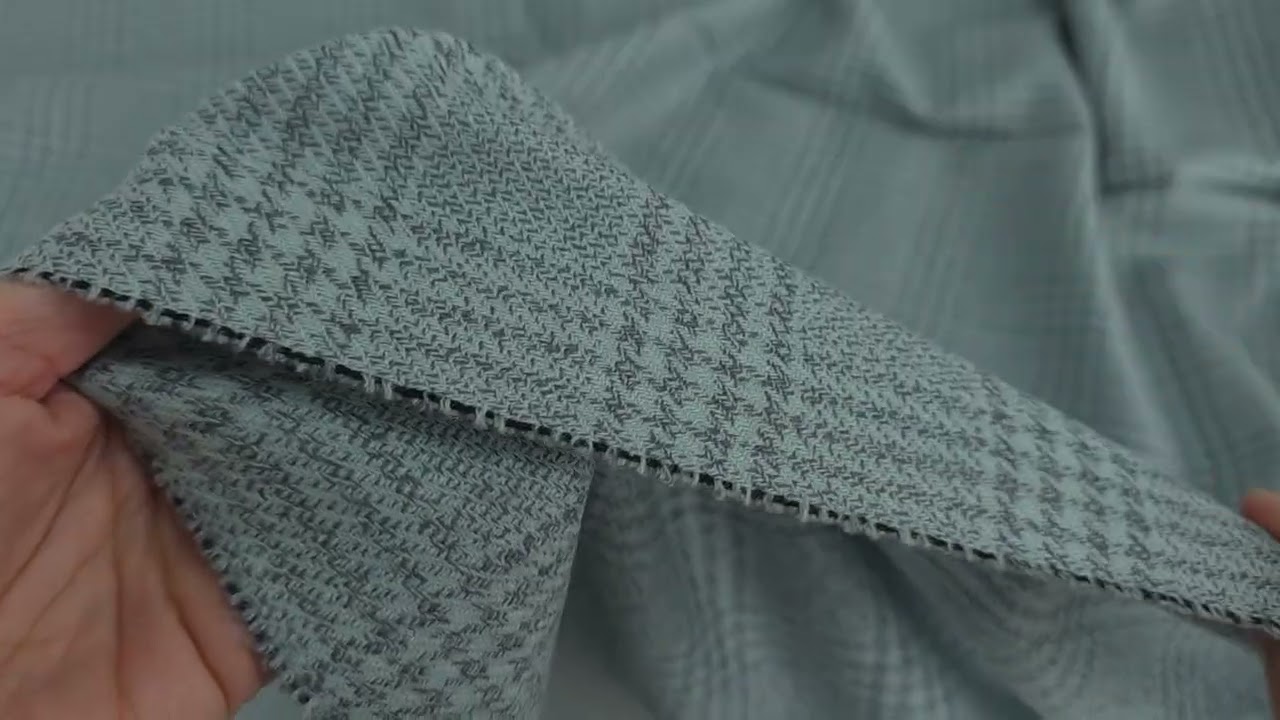 Stofă în carouri din 100% lână Couture Creation
