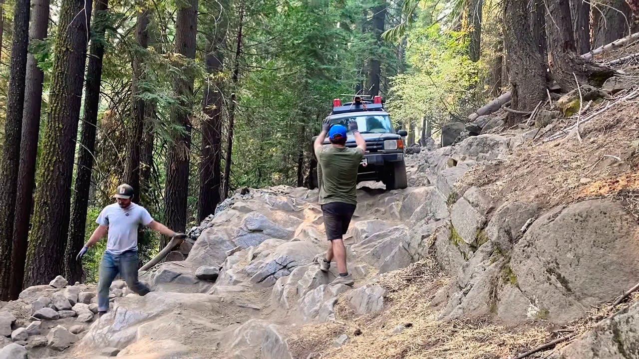 Land Rover Discovery Rubicon Trail 31 Inch Tires