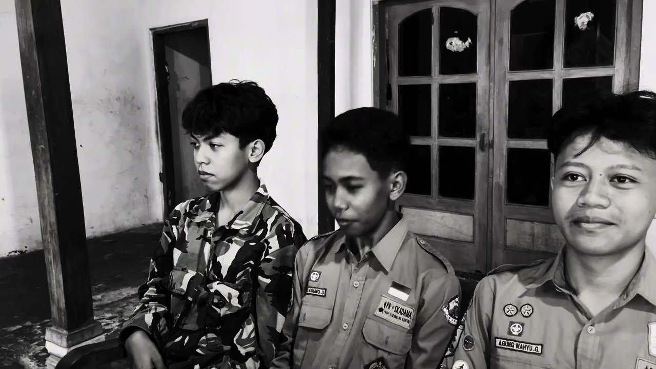 Tugas sejarah Indonesia (film pendek G30SPKI) KELOMPOK 3
