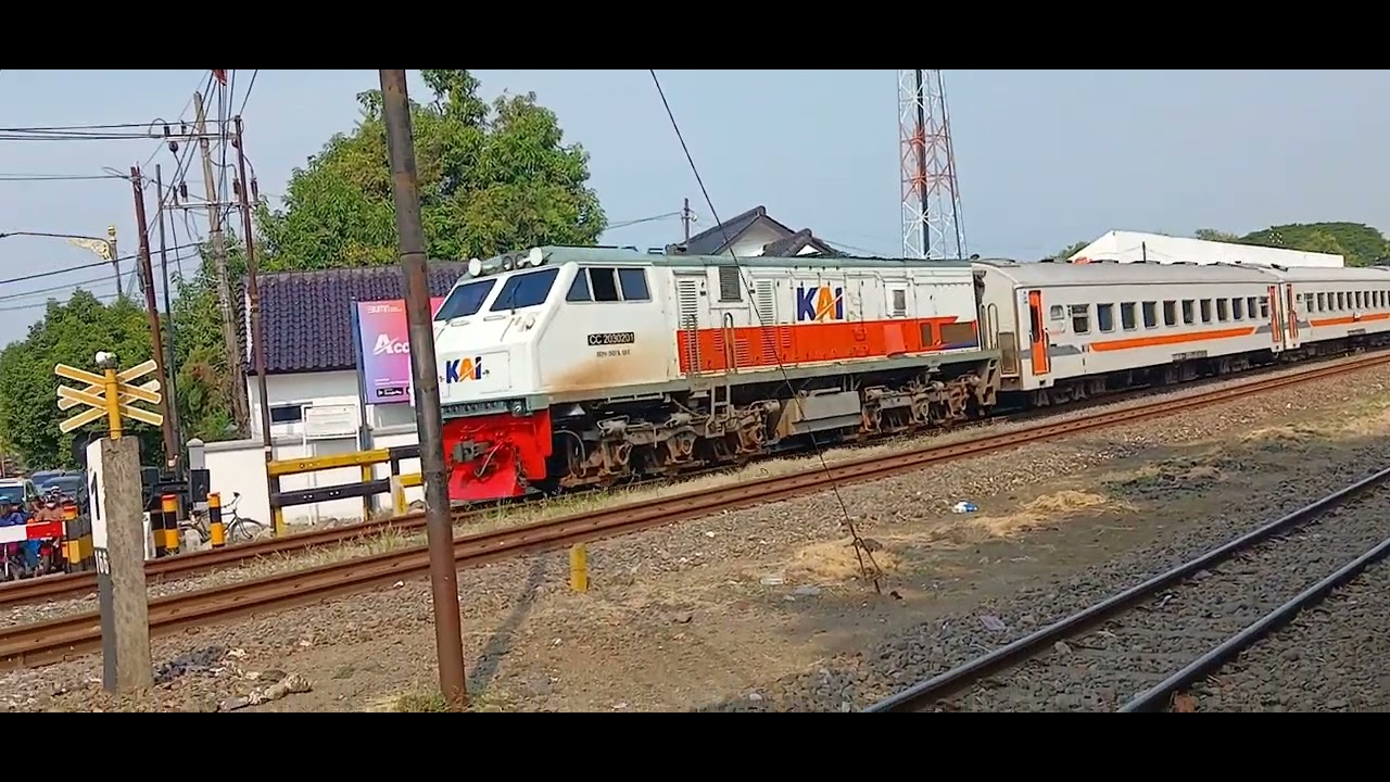 kekaguman komunitas pecinta kereta api kepada KA KAHURIPAN