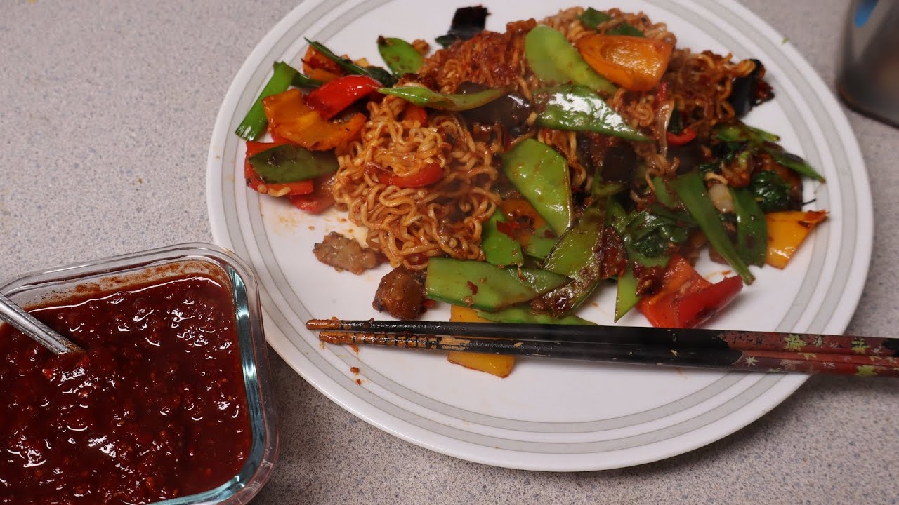 the easy healthy noodle dish I love in summer