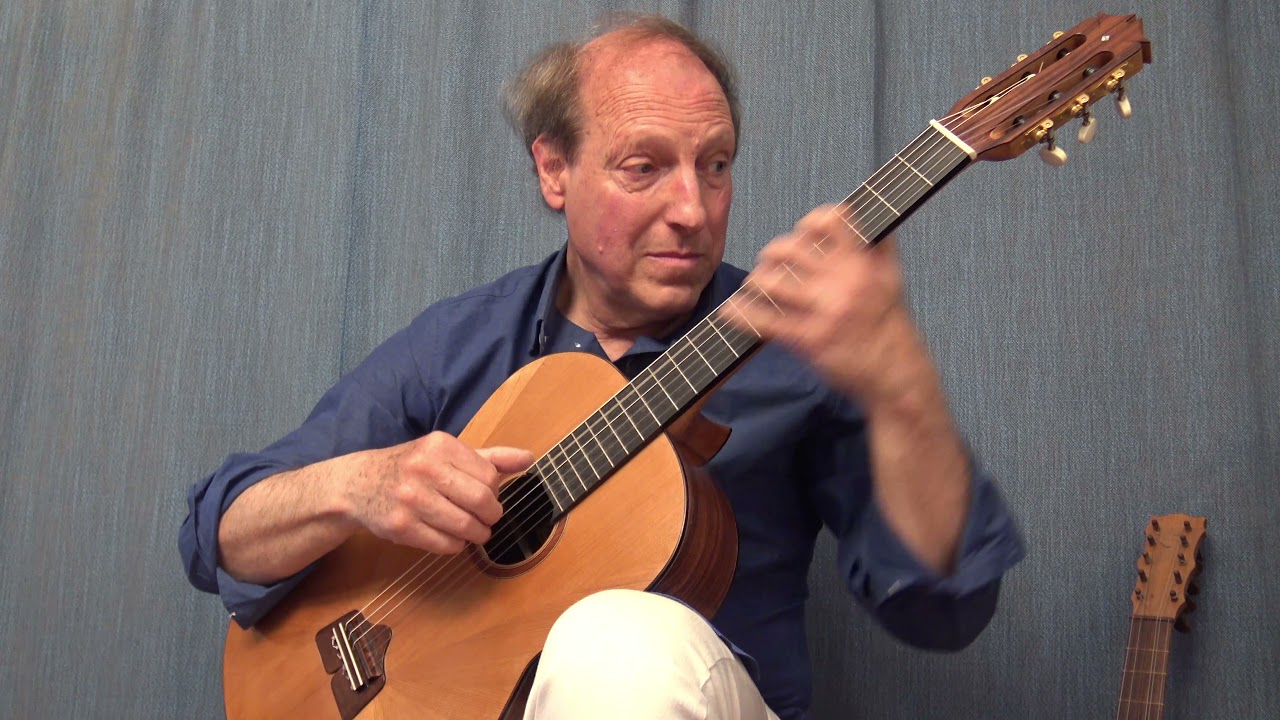 Massimo Agostinelli plays Dilermando Reis: 