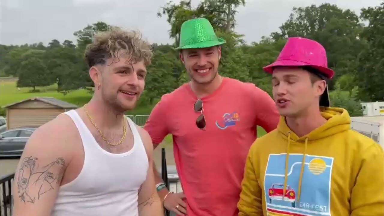 AJ & Curtis interview Tom Grennan!