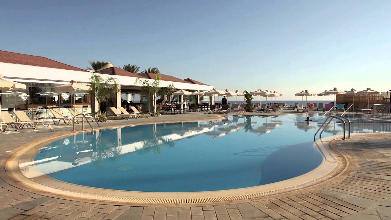 Golden Star, Fig Tree Bay, Kypros