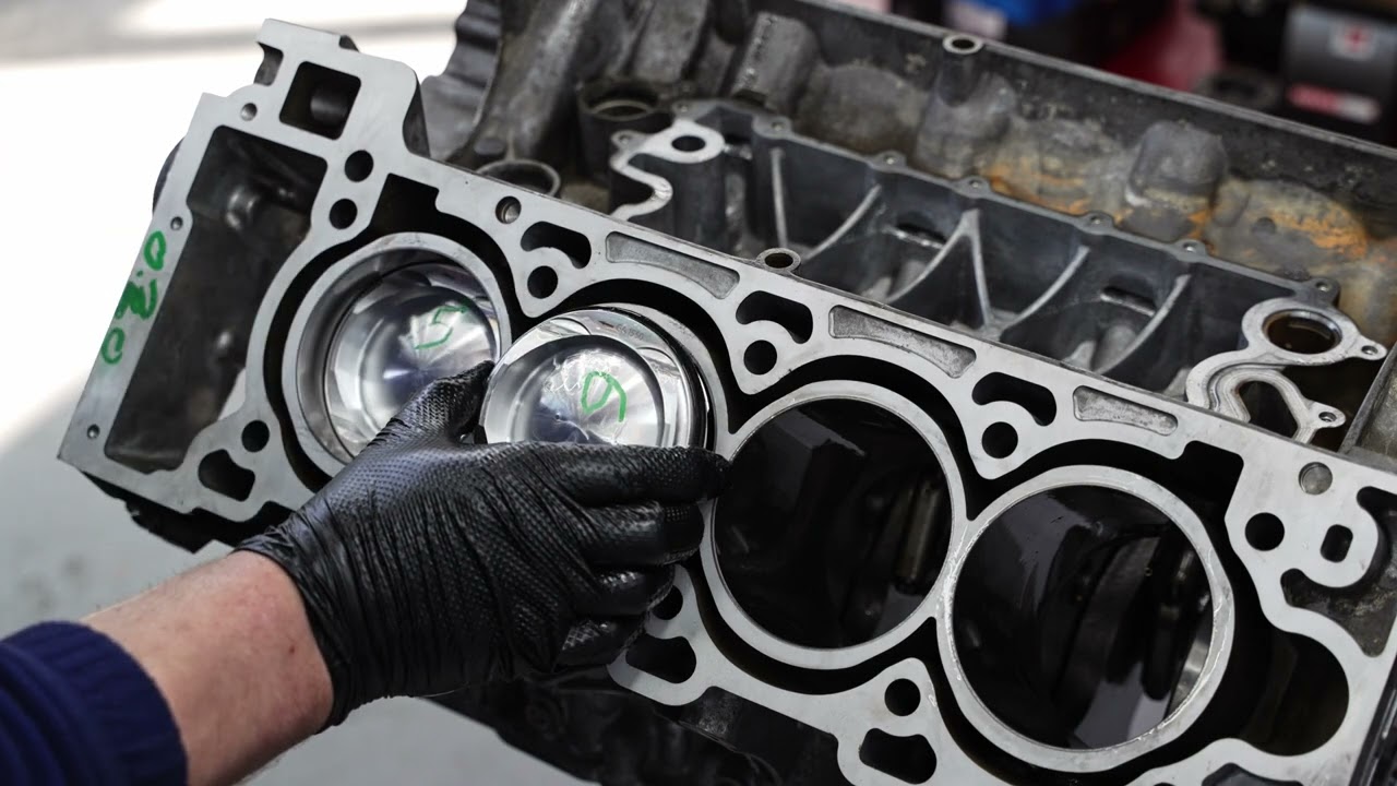5 0 Supercharged SVR engine reconditioned for a Range Rover Sport, JLR dedicated workshop in Romania