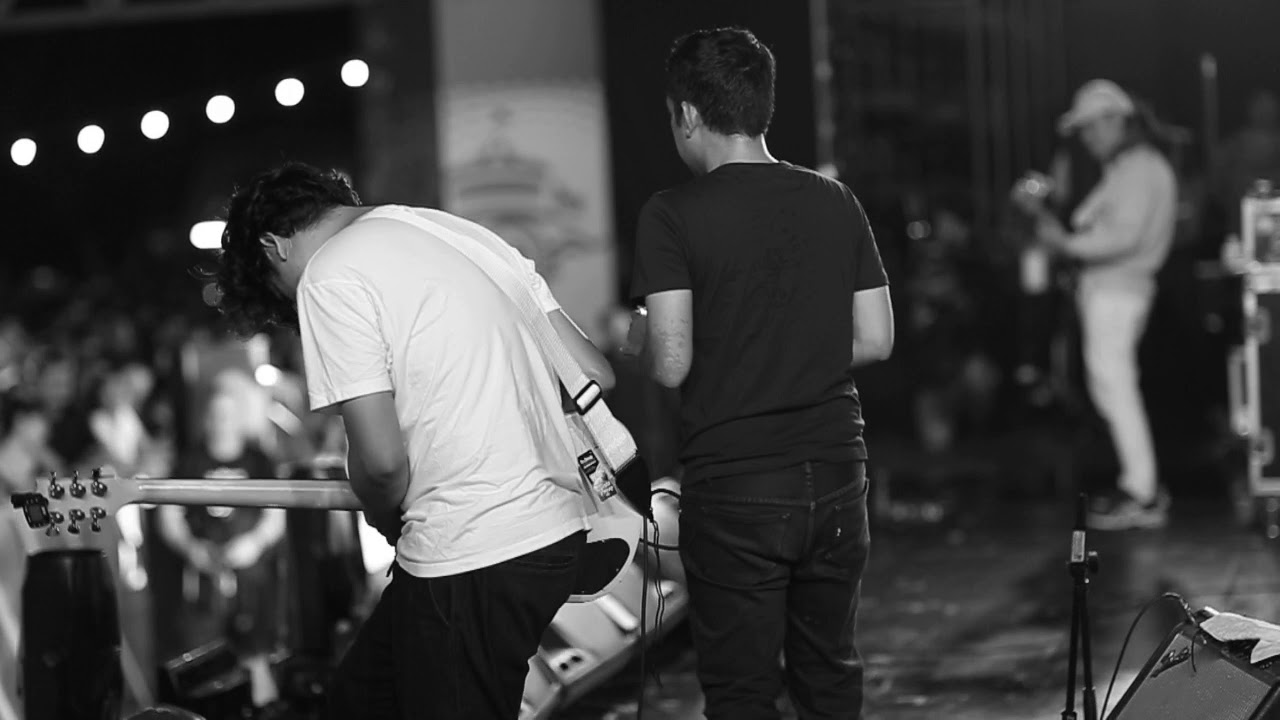 บุษบา - Modern Dog (Original line up) live at Cat Expo 6