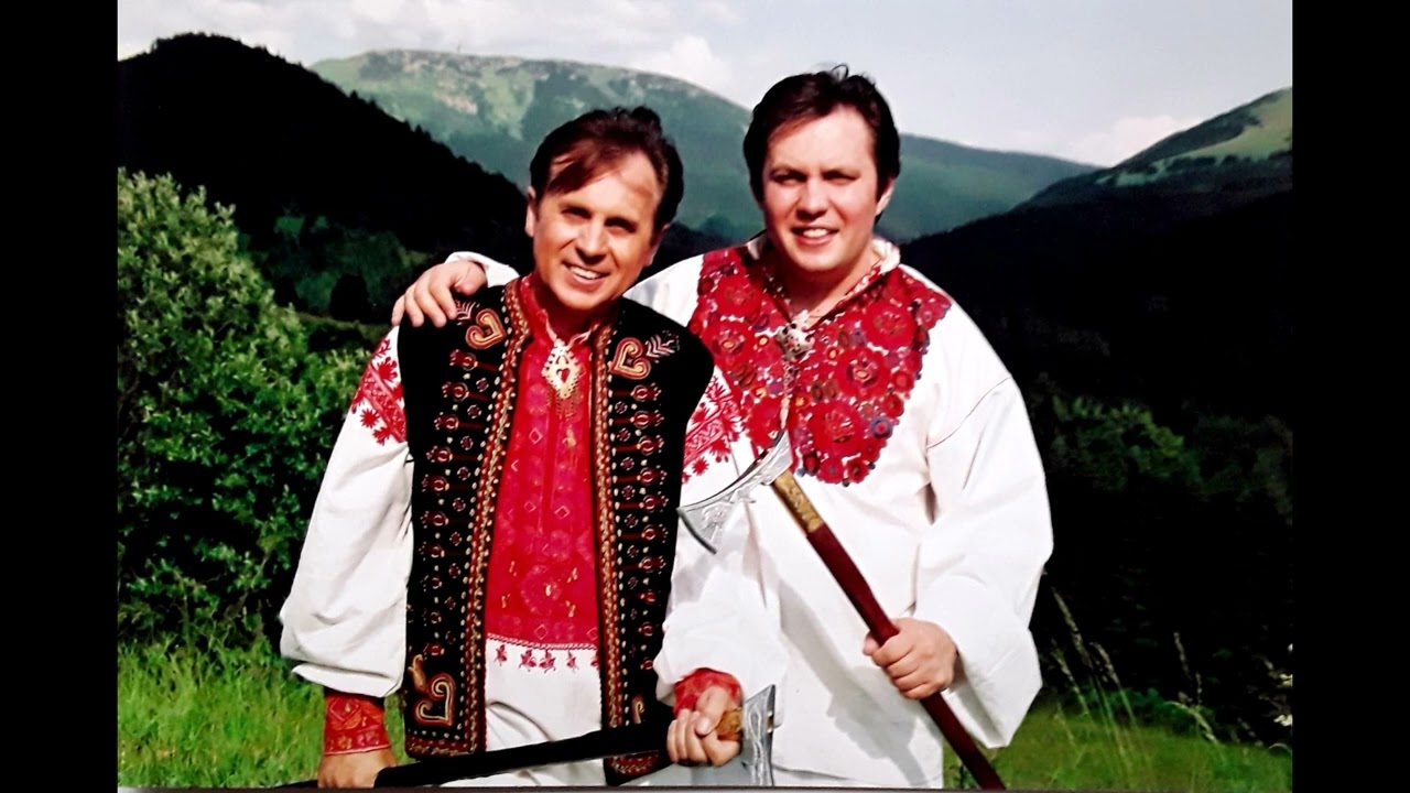 Jozef Ivaška & Dodo Ivaška - Neďaleko od Trenčína (Slovak folk song)
