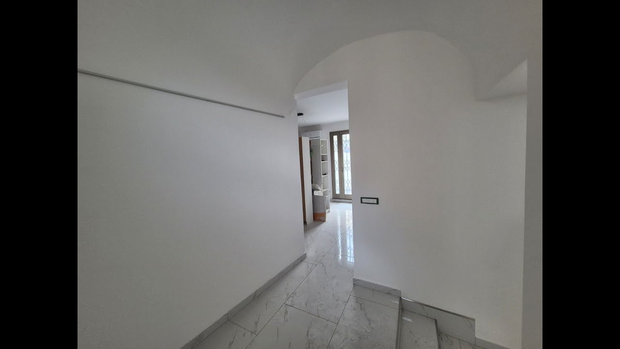 Locale polifunzionale ristrutturato su Corso Garibaldi – Carini
