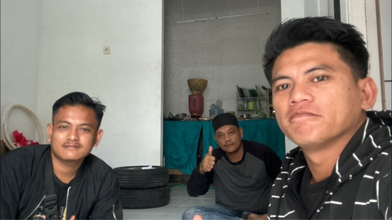LIVE JUALAN NASI & DONAT UNTUK BERBAGI KELILING PEDALAMAN KARAWANG