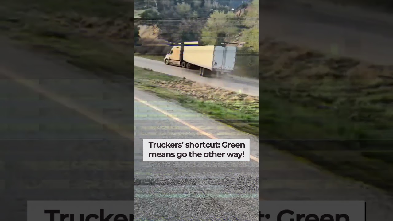 🔄🚛 U-Turn Unleashed: Trucking Against Traffic!
