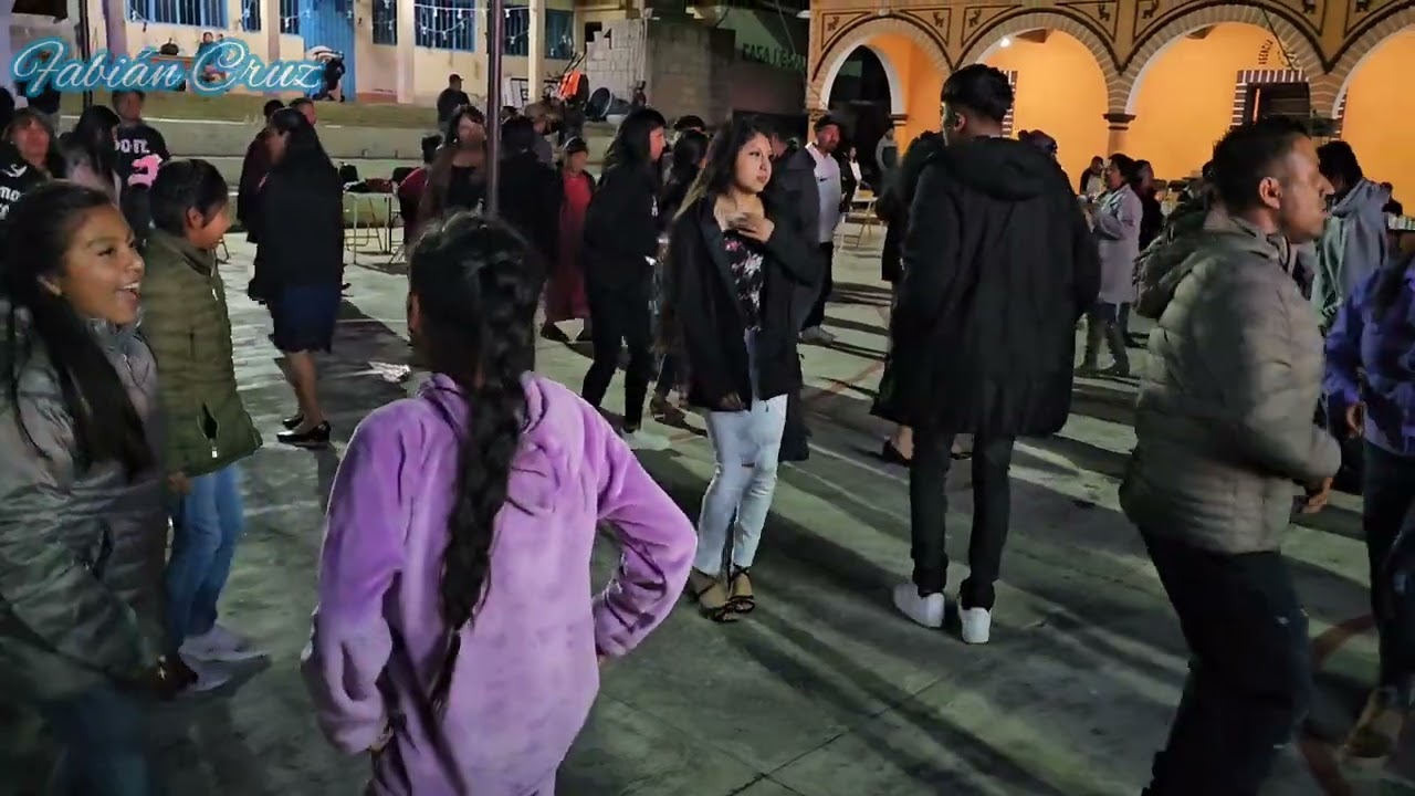 Baile de Fiesta Patronal en Vistahermosa Juxtlahuaca 2023 | Peter Jr y Su Verano