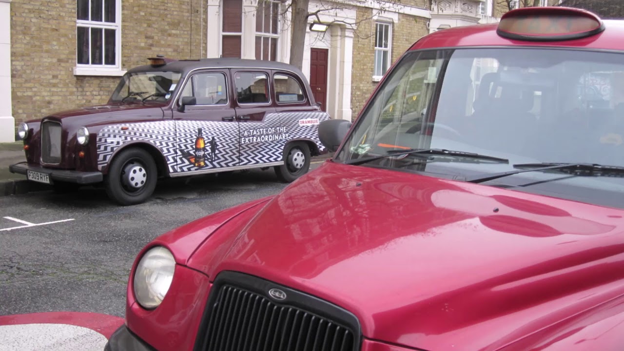 Austin FX4 LTI Fairway London taxi black cab Photo Gallery 2