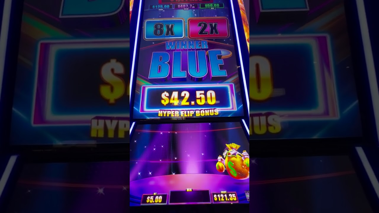 Hyper Link slot can hit big or take it all!