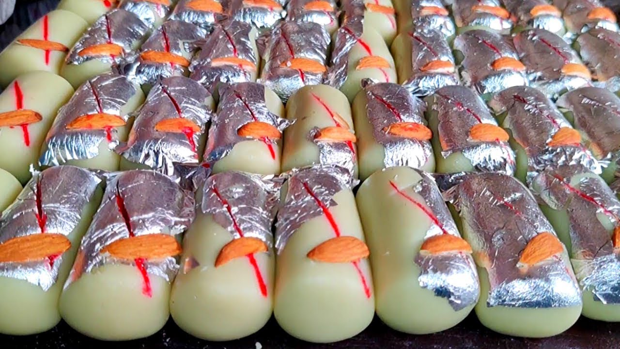 Badam Kova Peda Sweet Making Video | How To Make Kova Halwai Style | Pala Kova Recipe| Indian Sweets