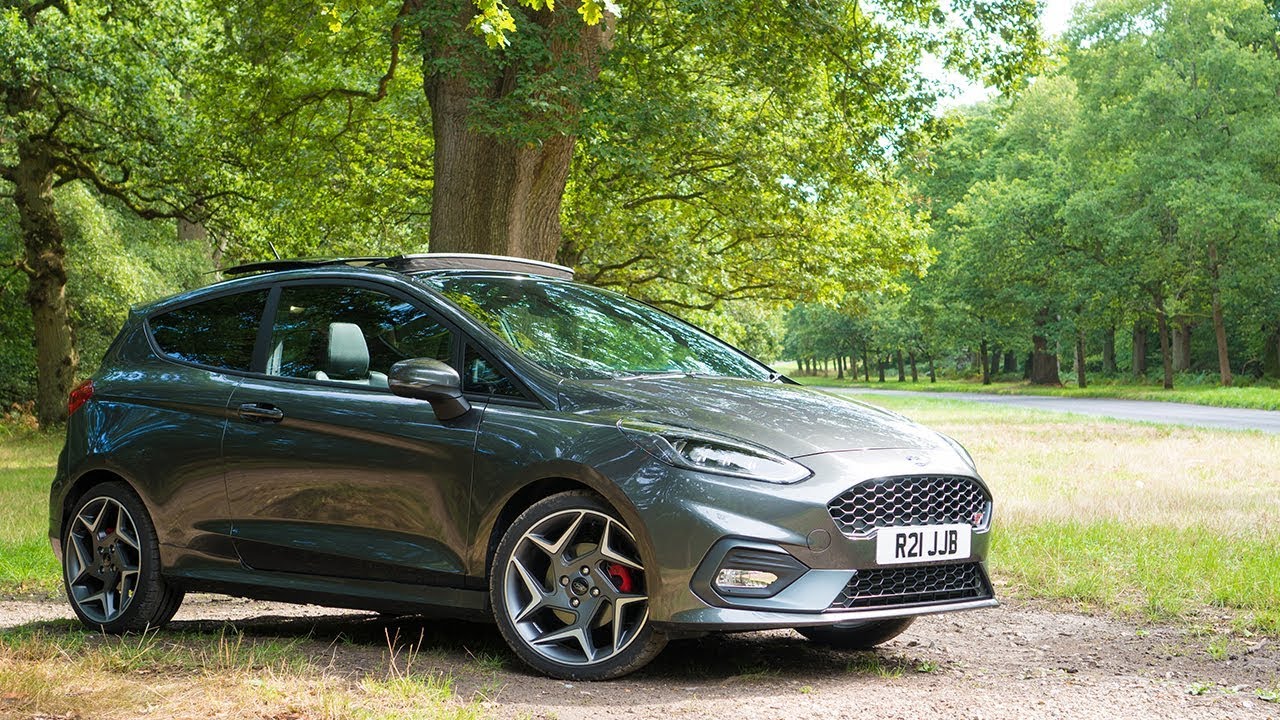 MK8 Fiesta ST - Is the PERFORMANCE PACK worth it??