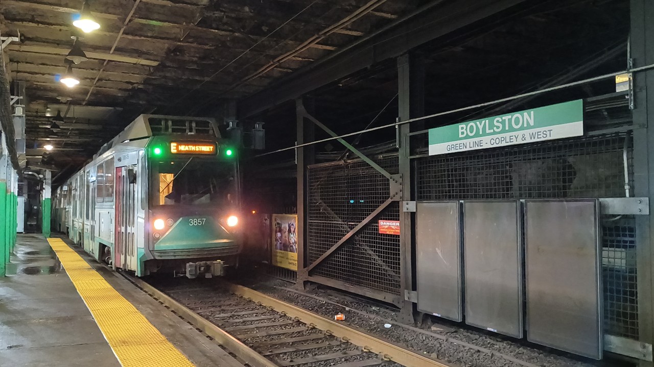 I had the Time of My Life! 🤸Having fun with #MBTA Buddies the Red, Orange, Green Lines! FT the 215!