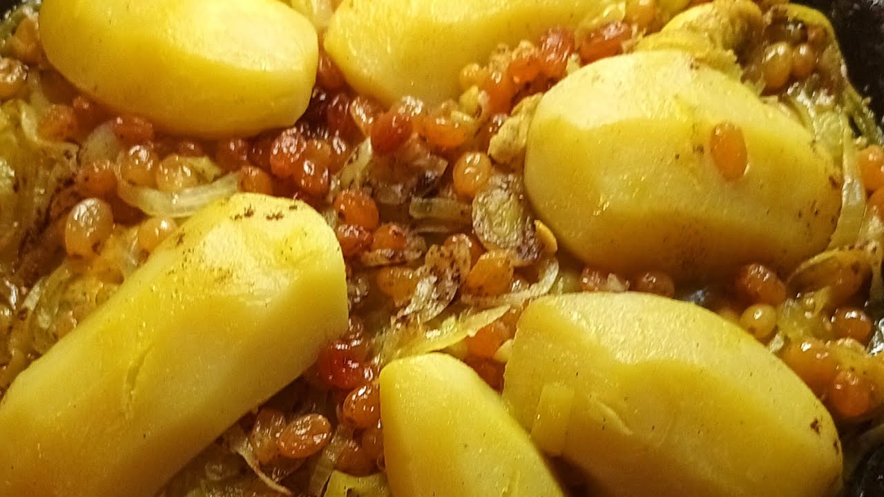 Tajine au poulet oignons raisins secs pomme de terre|طجين بالدجاج والبصلة والزبيب وبطاطا لذيذ و شهي😋