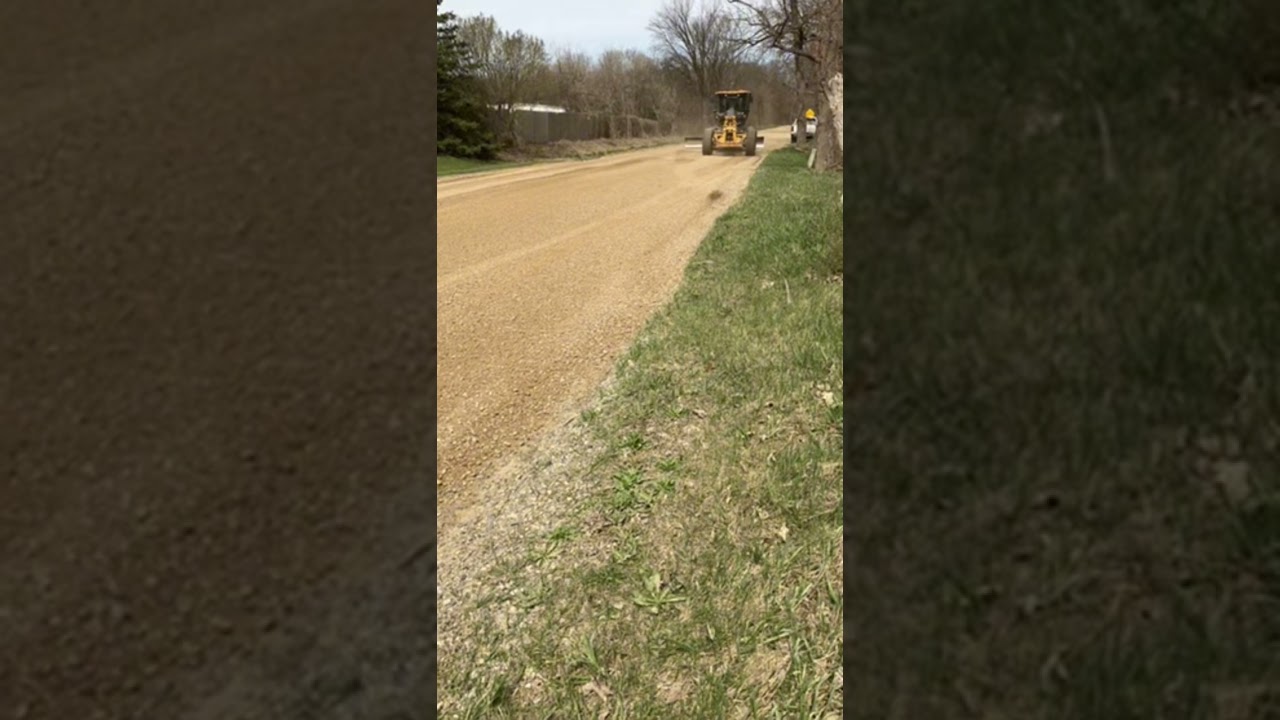 Gravel Road Grading Training Video (8)