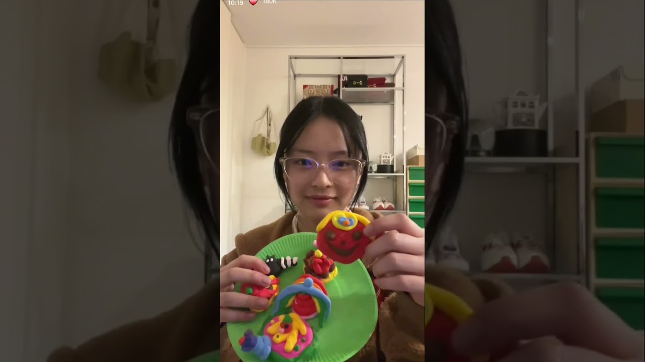 Hanni Phoning Live Full 13.02.2024 ( Video Live ) | NewJeans Live 20240213 