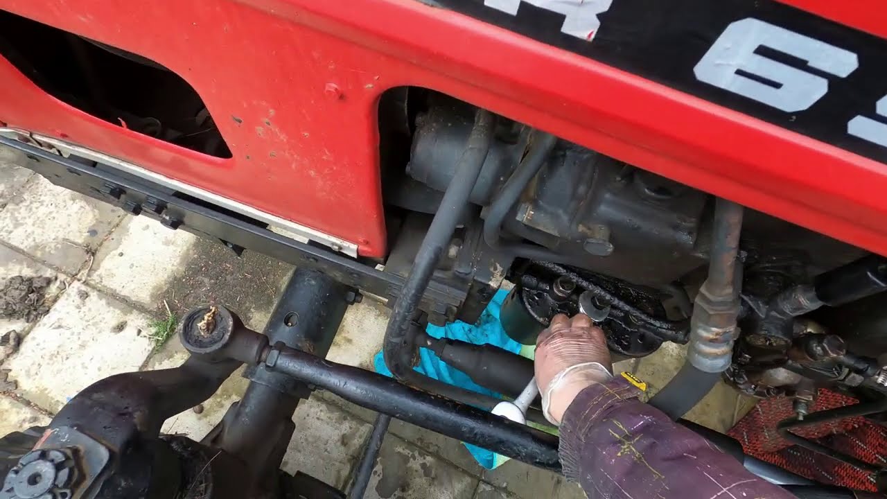 FarmVlog/Údržba#2 *výmena filtrov,  pokazená uzávierka, nový tremostat*
