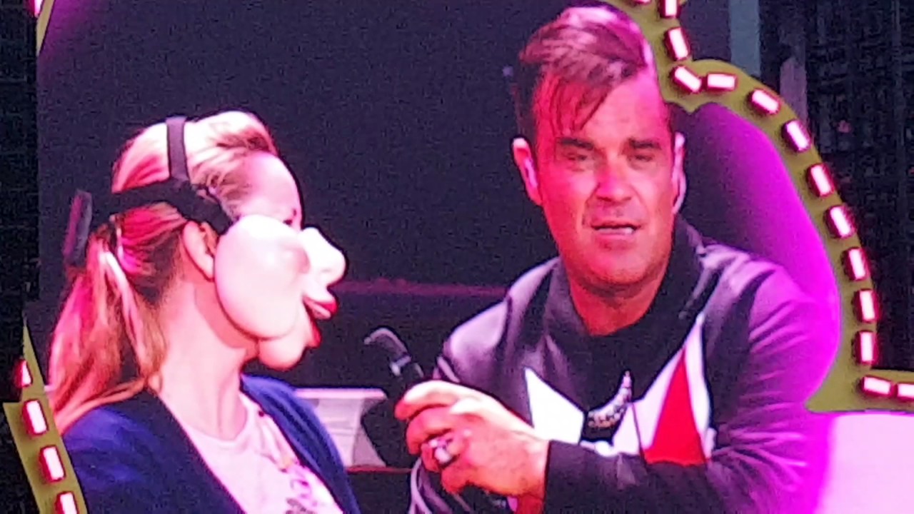 Robbie Williams, Murrayfield Stadium, Edinburgh 9th June 2017