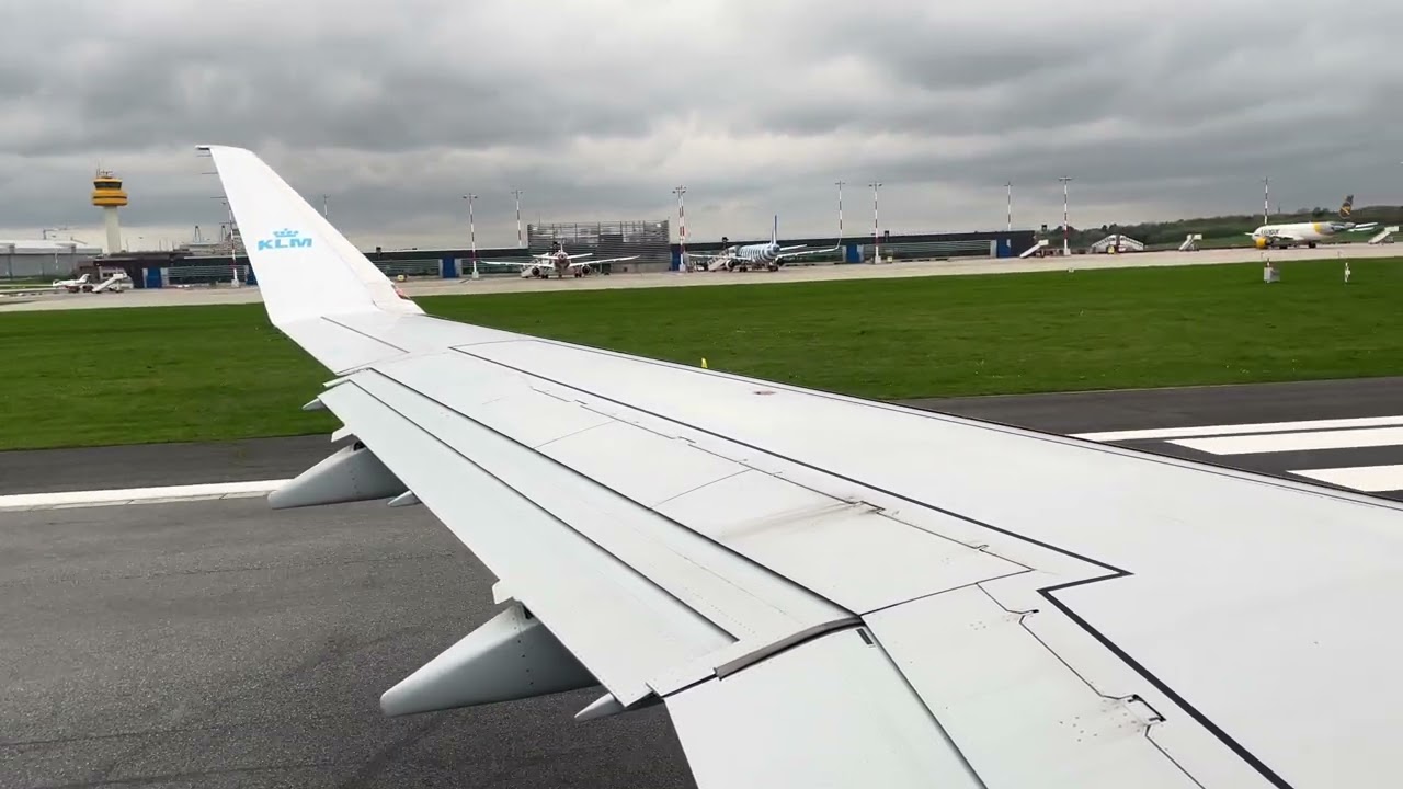 KLM Cityhopper Embraer ERJ-175LR Nice Hamburg Takeoff