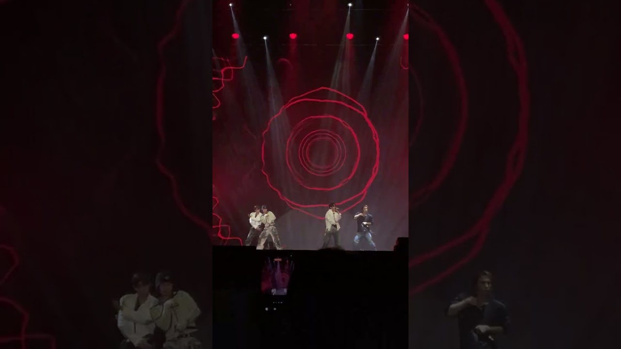 [FANCAM] K-LIFE & K-LIVE INDONESIA: HUG K-Pop Concert - HIGHLIGHT (CHAINS)