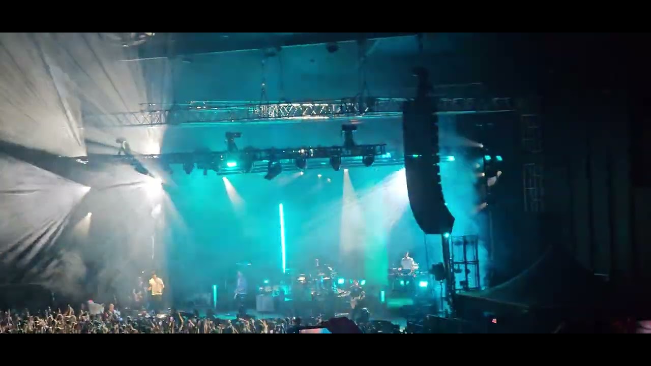 One Republic Counting Stars live in Brisbane Riverstage 2026