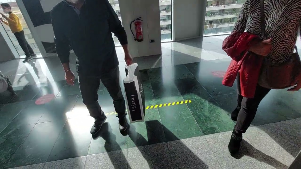 3 2010 OTIS GeN2 lifts in El Corte Inglés shopping centre in Tarragona