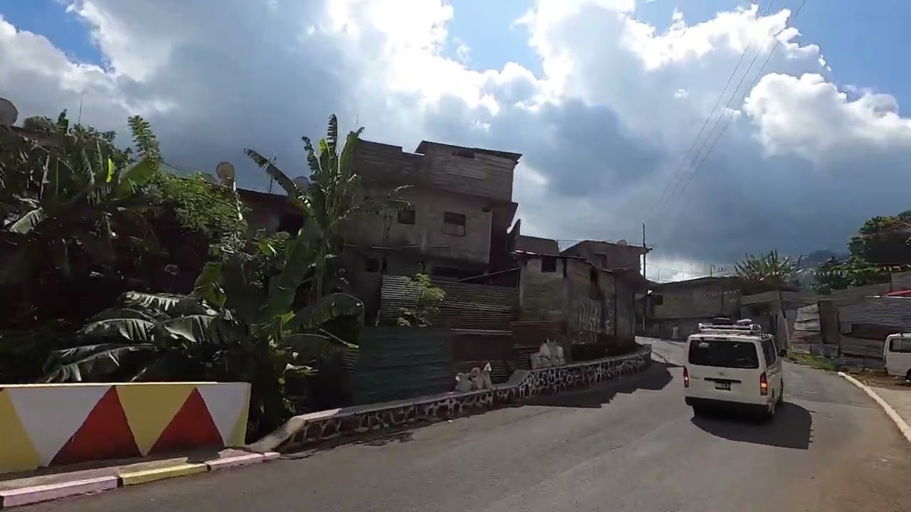 Comores Anjouan Route dans centre de l'île, Gopro / The Comororos Ndzuwani Road in the center