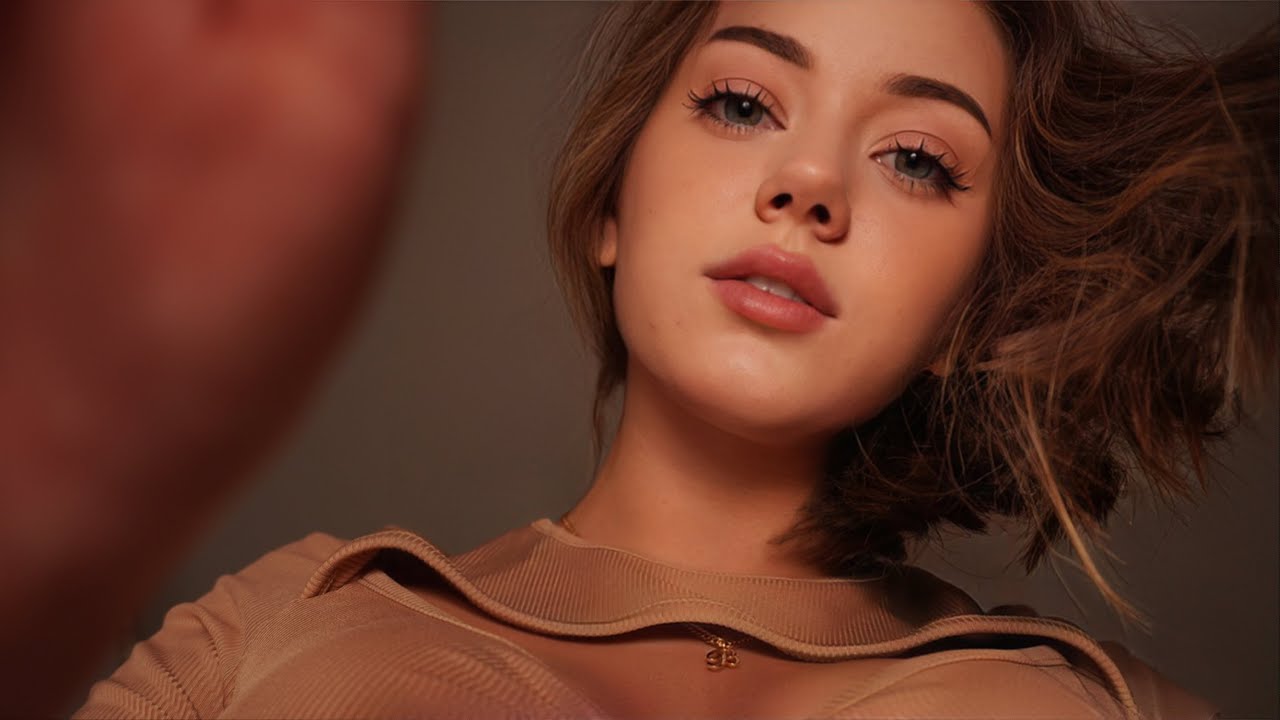 Масаж Лежачі На Колінах Своєї Дівчини 🥰 АСМР + персональна увага