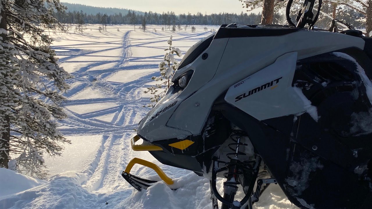 TESTISSÄ 2023 SKIDOO SUMMIT 850R G5