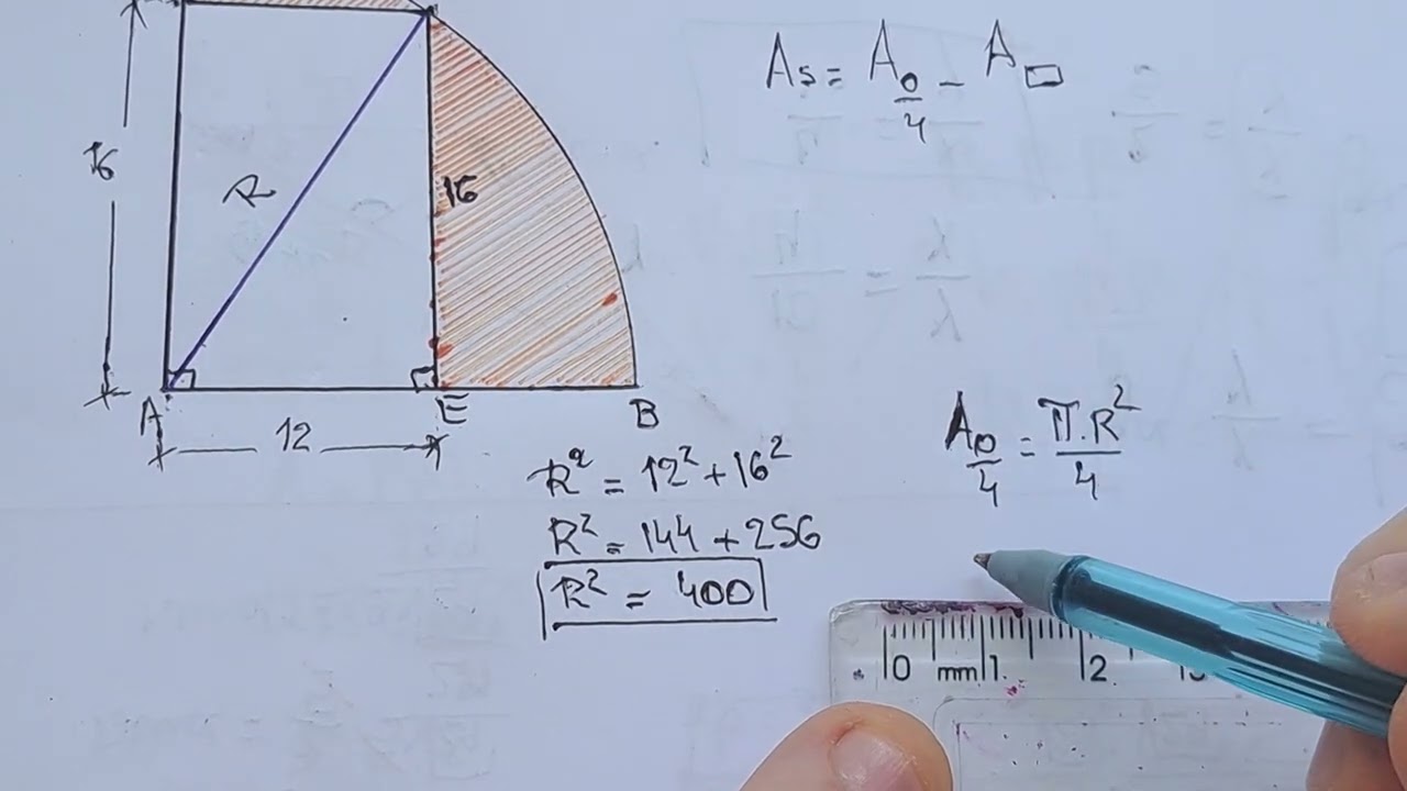GEOMETRIA PLANA BÁSICA: Cálculo da área sombreada. 