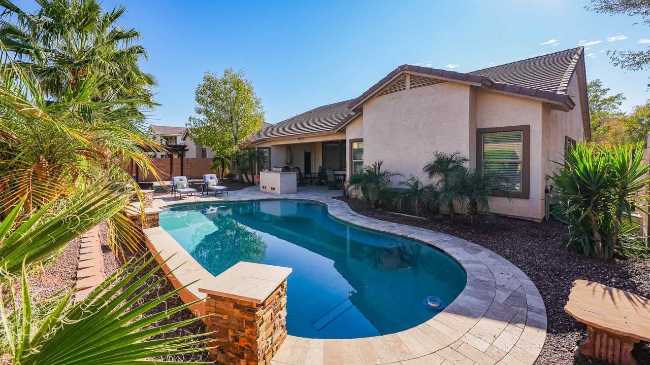 15850 W Mercer Lane, Surprise, AZ 85379