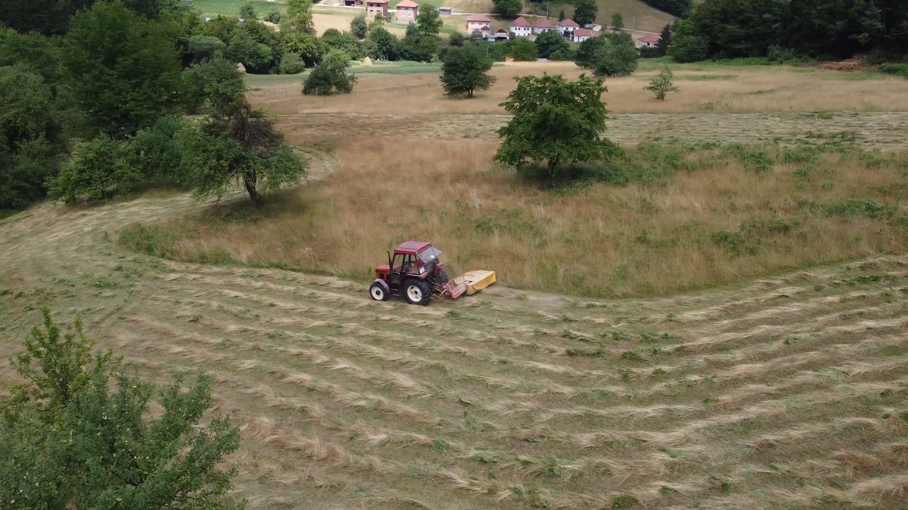Zetor 5245 & 6245 - Košenje 1 ha u komadu, koliko nam treba? Baliranje sijena - Welger AP 52 & 630