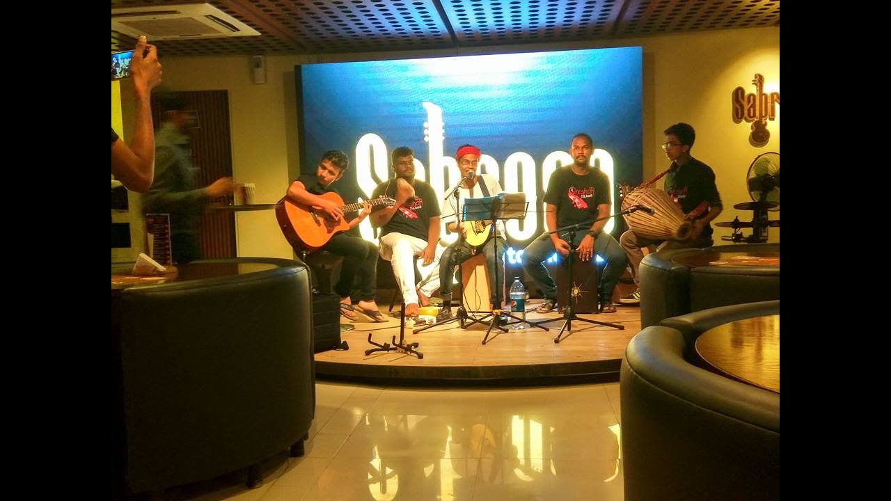 কি সুন্দর এক গানের পাখি ! By Shah Ahnaf Sarker @ Sabroso Music Cafe !!