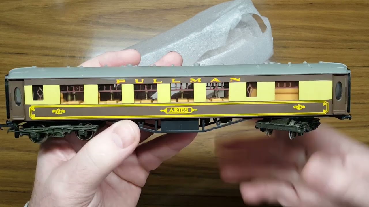 What's New Wednesday S1 Ep15 A group of Pullman coaches  #modeltrains #modelrailroad #oogauge
