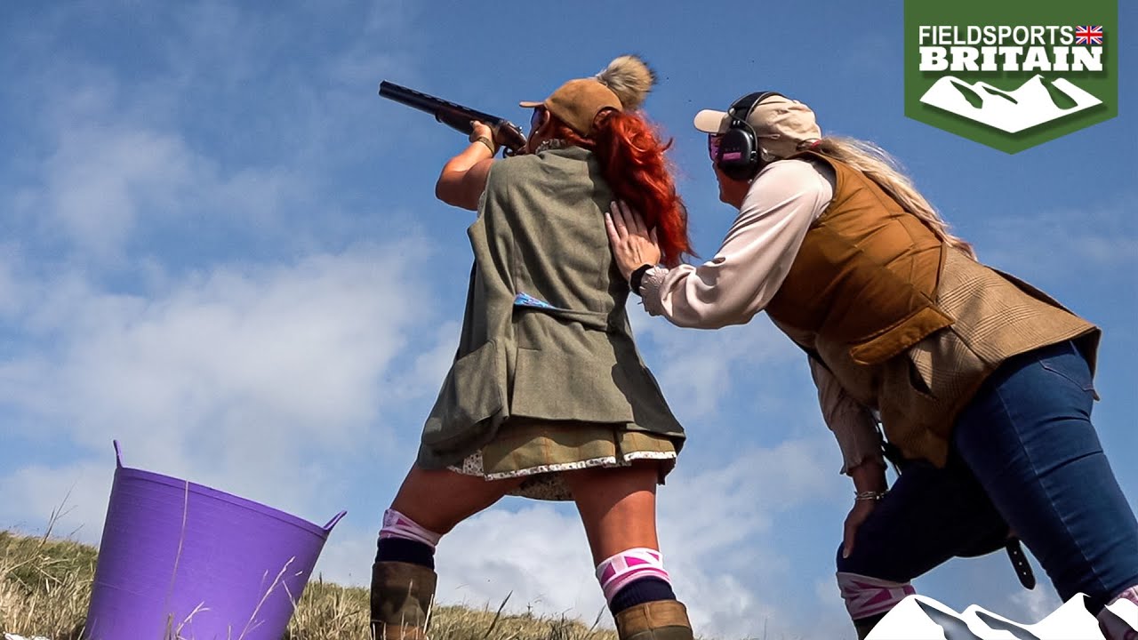 Dynamic Ladies shoot simulated game