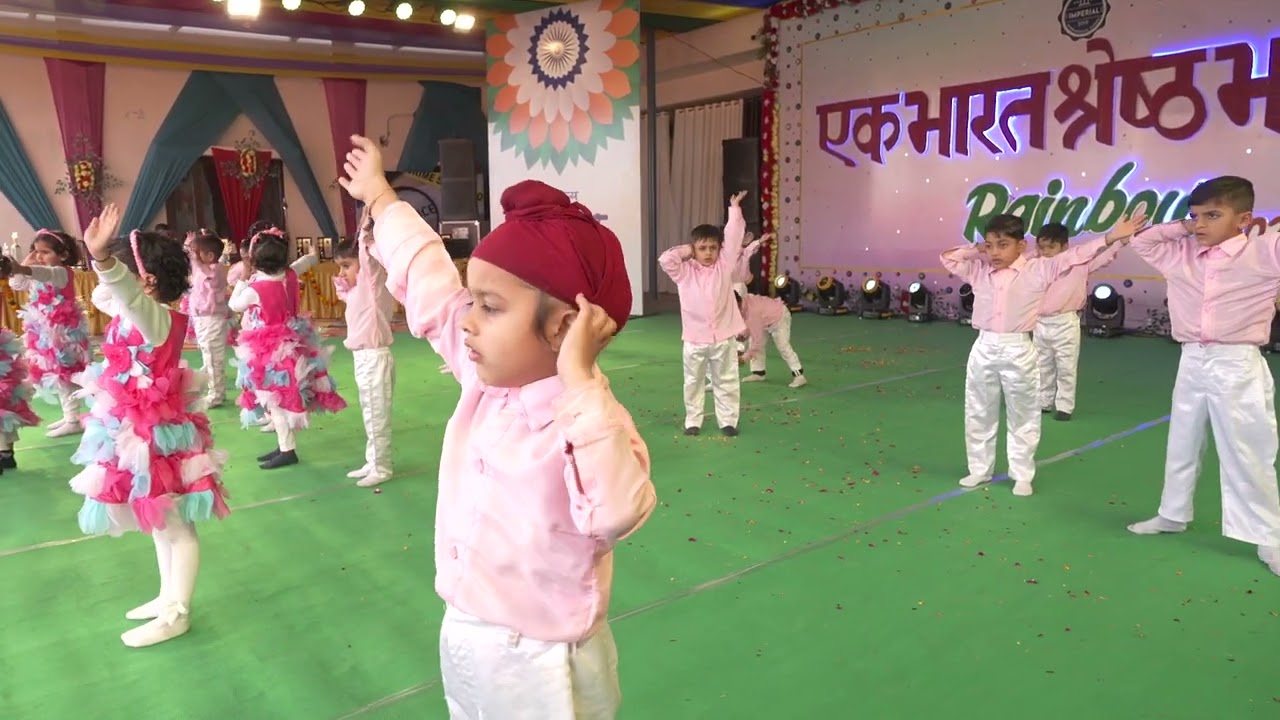 Dance Dedicated to Family by Junior KG Students | Day 1 - Rainbow 2025