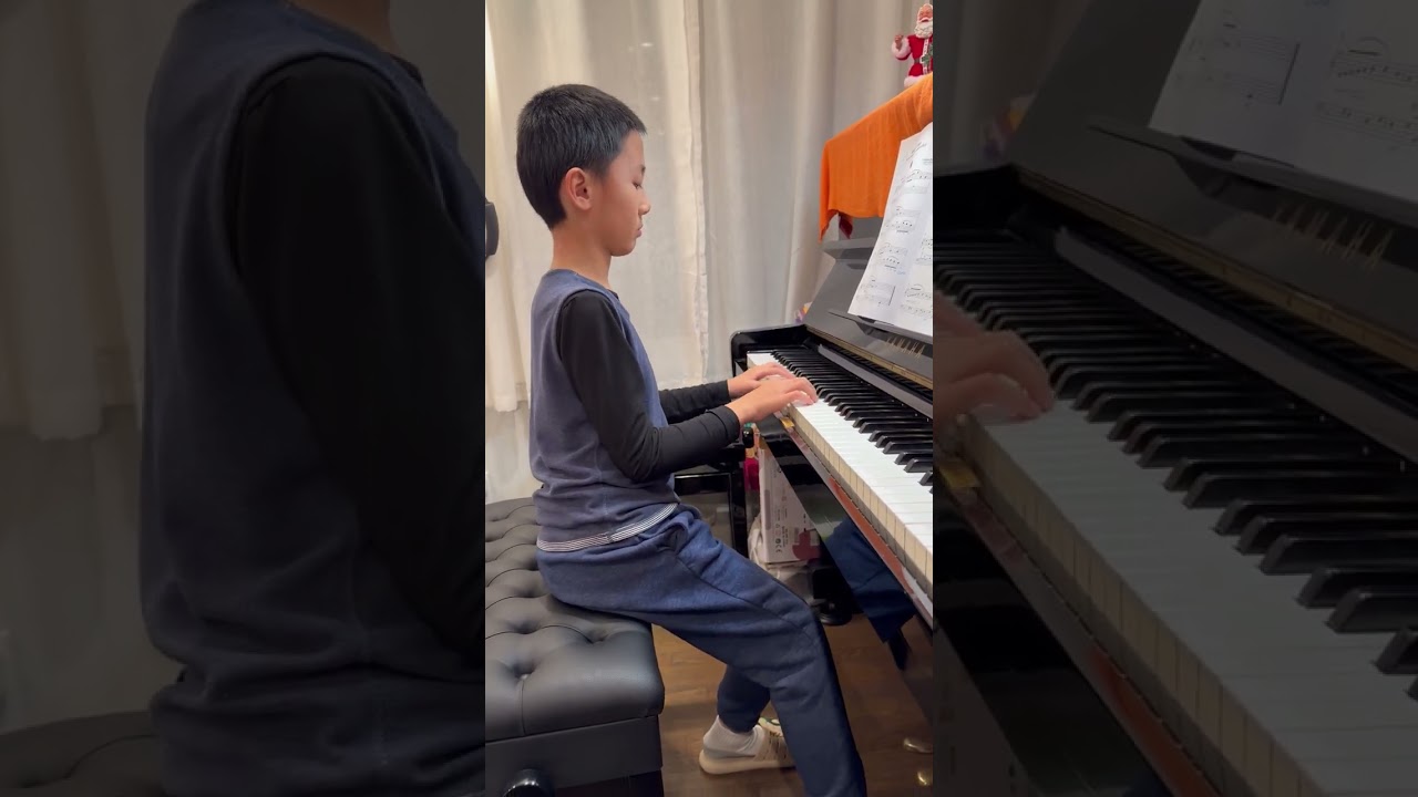 Aaron music land 4