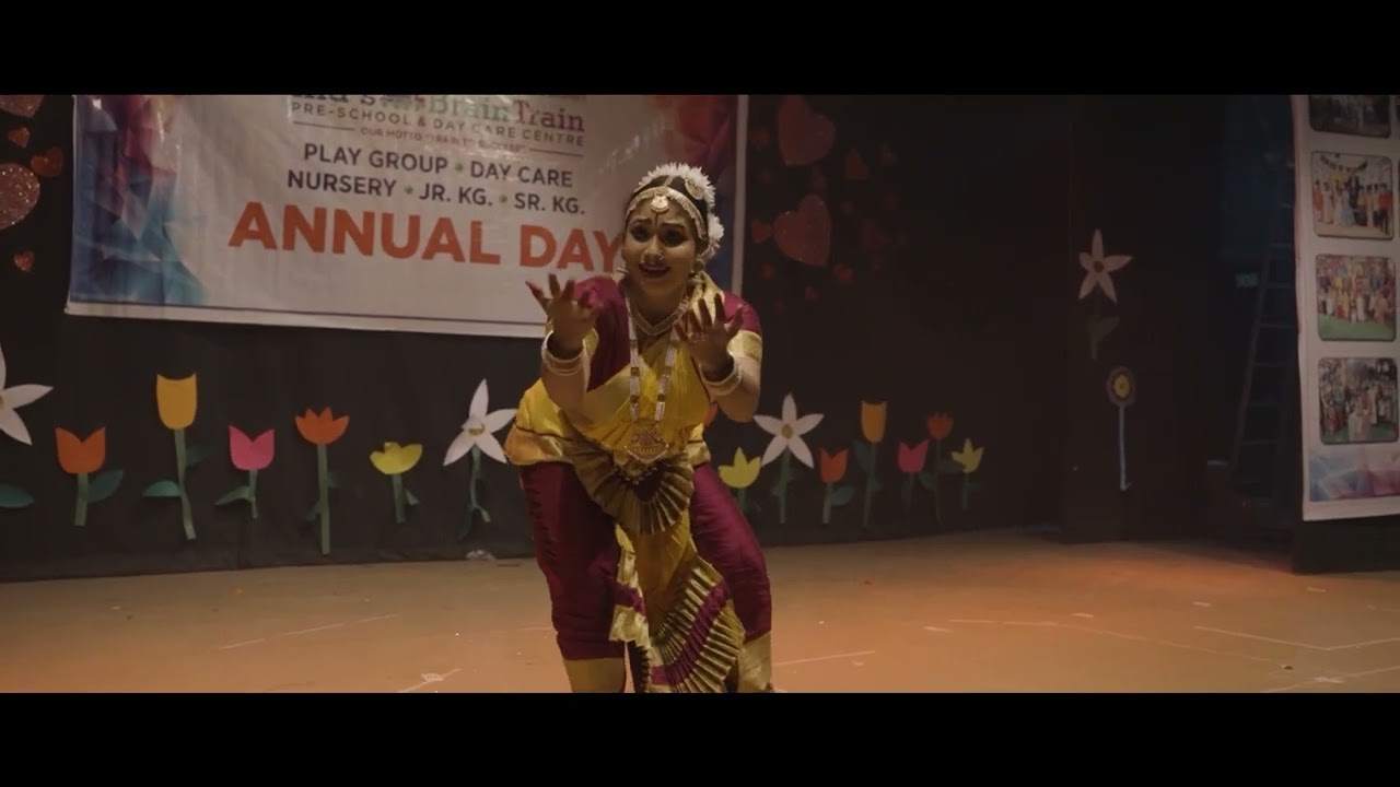CLASSCIAL DANCE GURU PERFOMANCE
