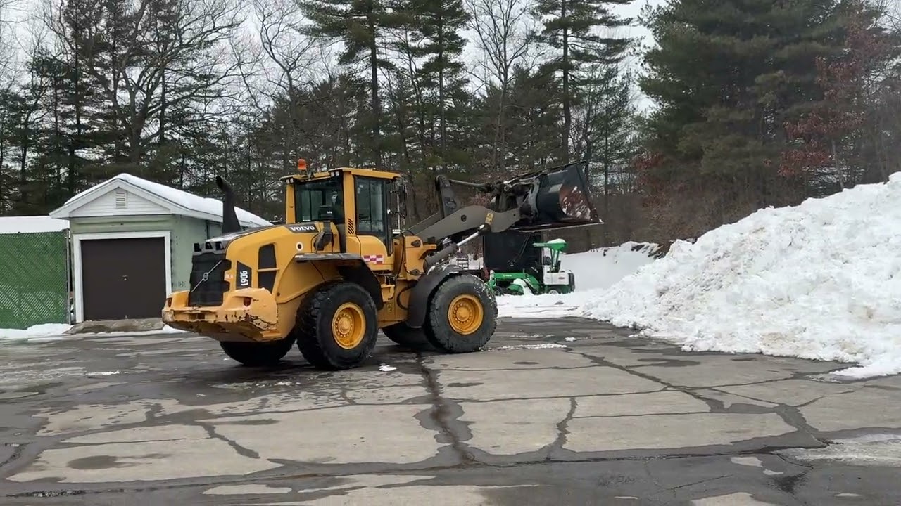 2014 Volvo L90G | 161HP Diesel | 14,000 Hours | Used Wheel Loader in Hollis, NH