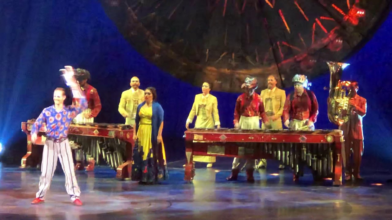 Luzia y la Marimba