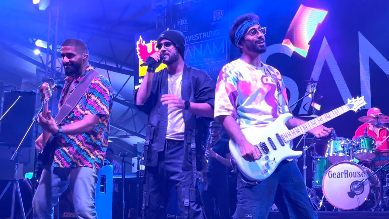 Gulabi Aakhein | Sanam Live Performance | Dublin Square | Mumbai Concert