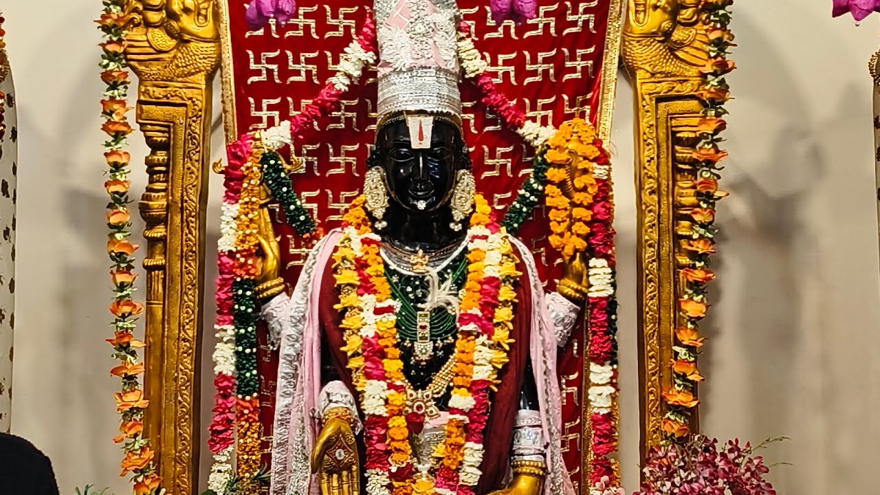 Mahashivratri per Mandir gye with family 🥰